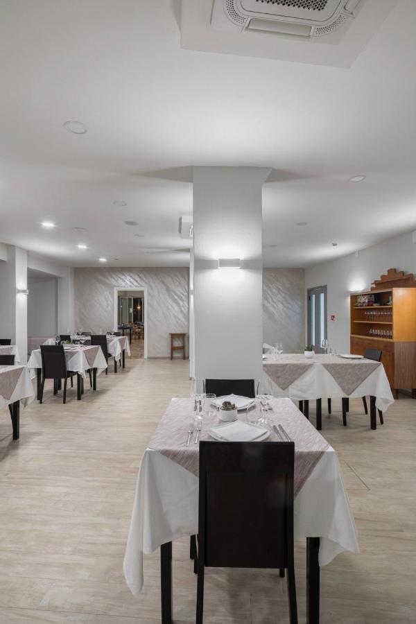 Miga Hotel Grado Centro Экстерьер фото